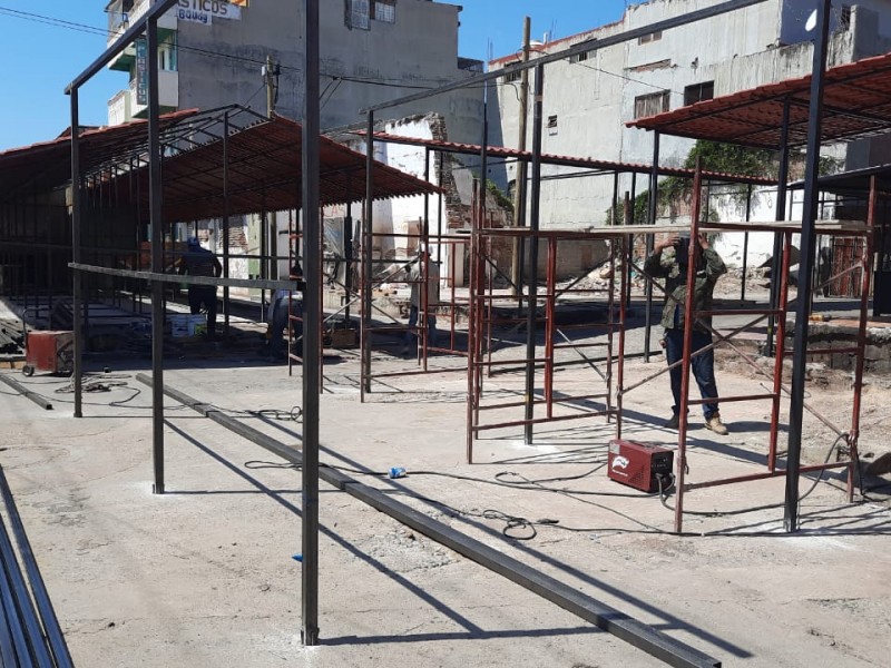 50% de avance en reconstrucción de casetas siniestradas en Juchitán