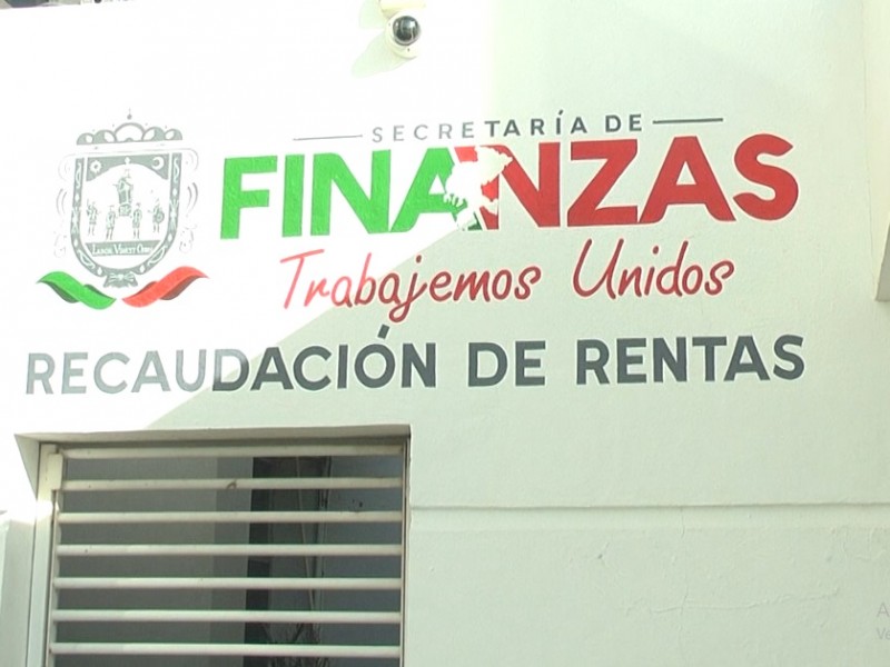 50 empleados de finanzas en receso por COVID-19