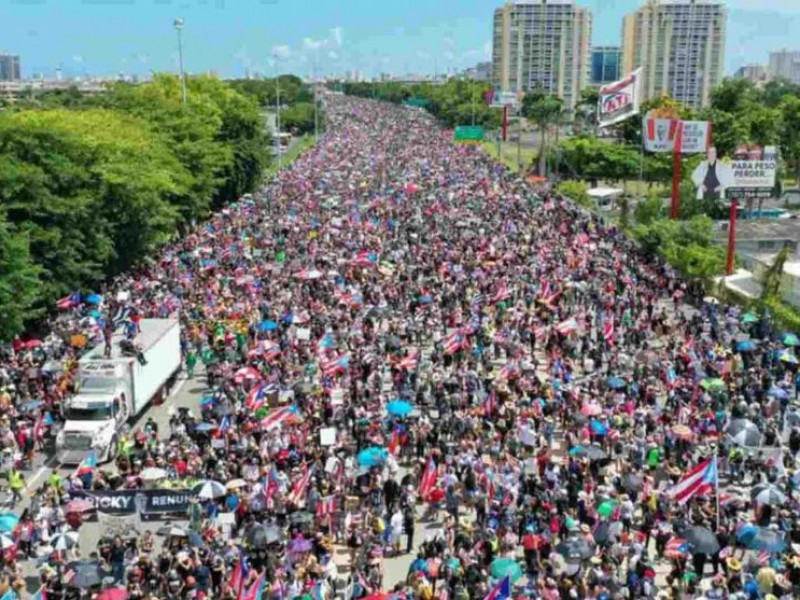5 mil policías se unen a huelga en Puerto Rico