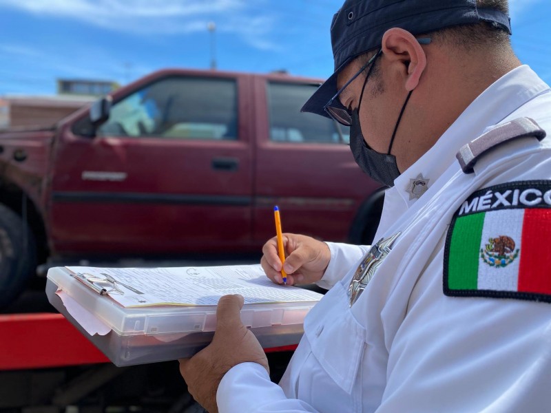 52 infracciones por abandono de autos, reportó Vialidad de Tepic