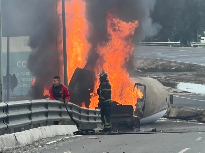 57 lesionados por explosión de pipa de gas en Iztapalapa, CDMX