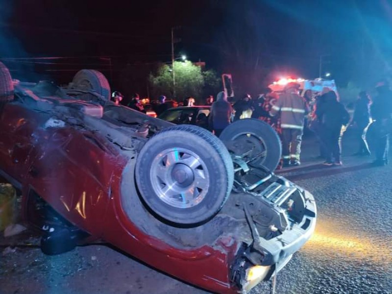 6 lesionados en accidente automovilístico