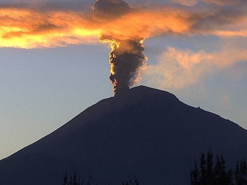 61 exhalaciones del Popocatépetl en las últimas horas