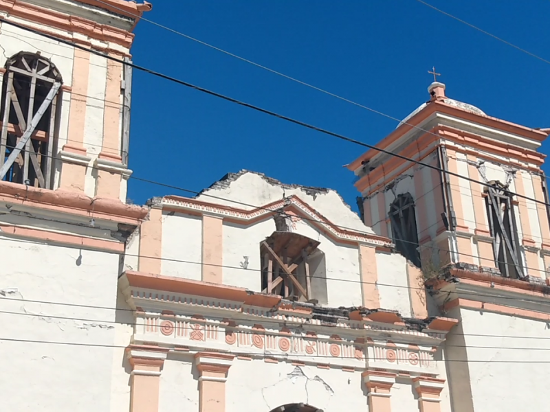 70% de templos en Tehuantepec llevan lenta reconstrucción