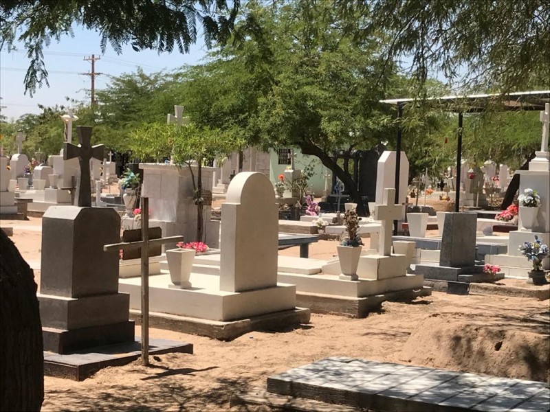70 entierros COVID en panteon municipal 2 en esta pandemia