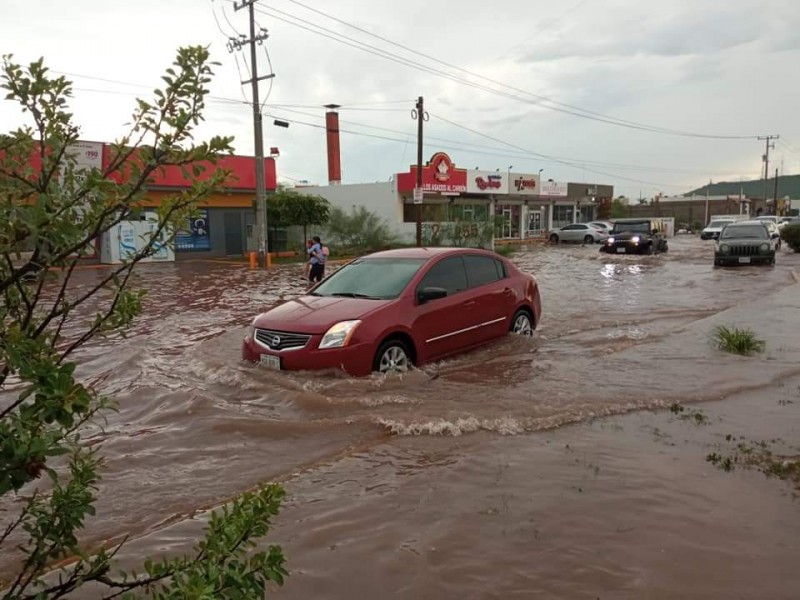 70 milímetros de lluvia se registra en Los Mochis