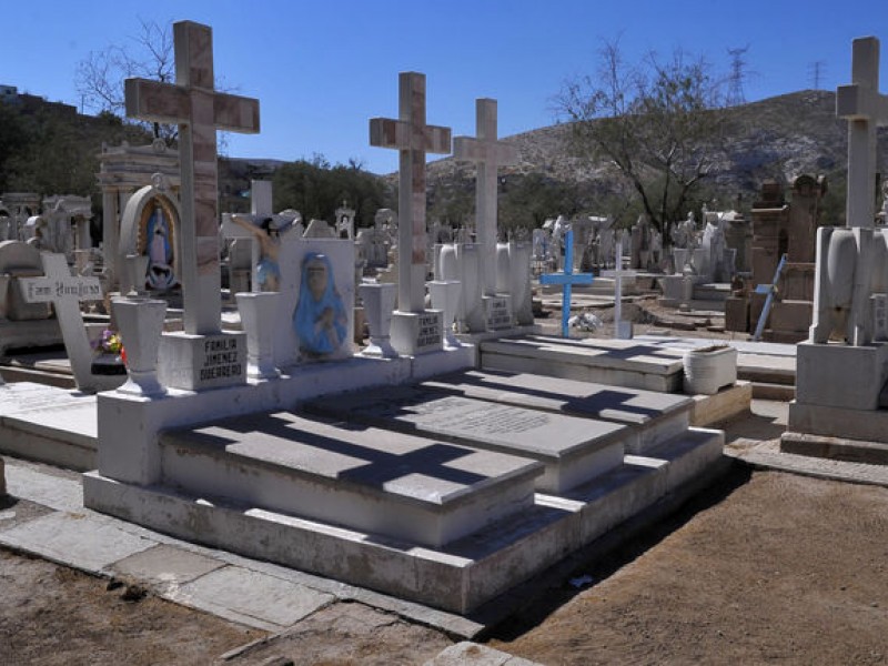 70 tumbas acordonadas en Panteón Municipal