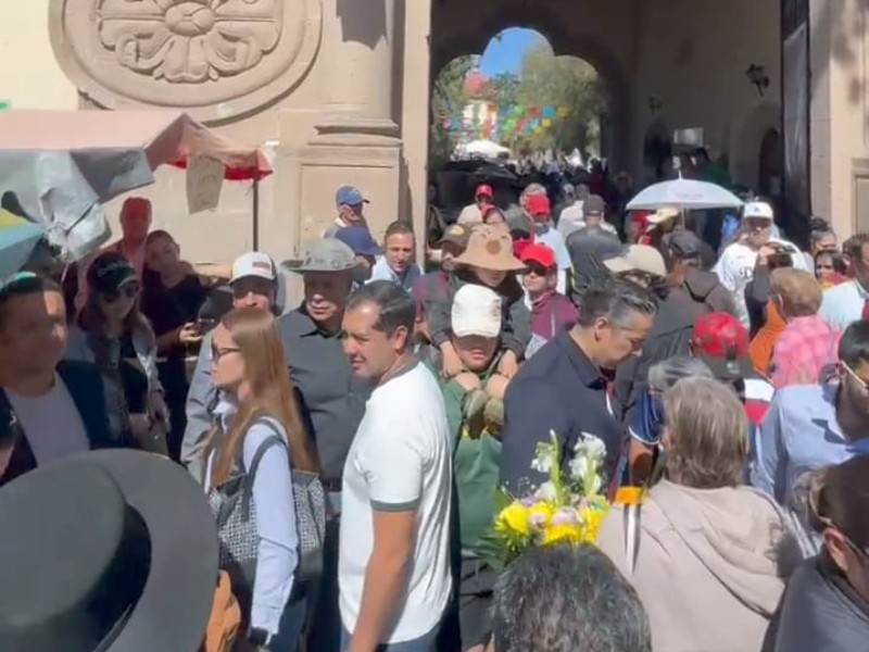 75 mil personas visitan panteones de Durango en Día de Muertos