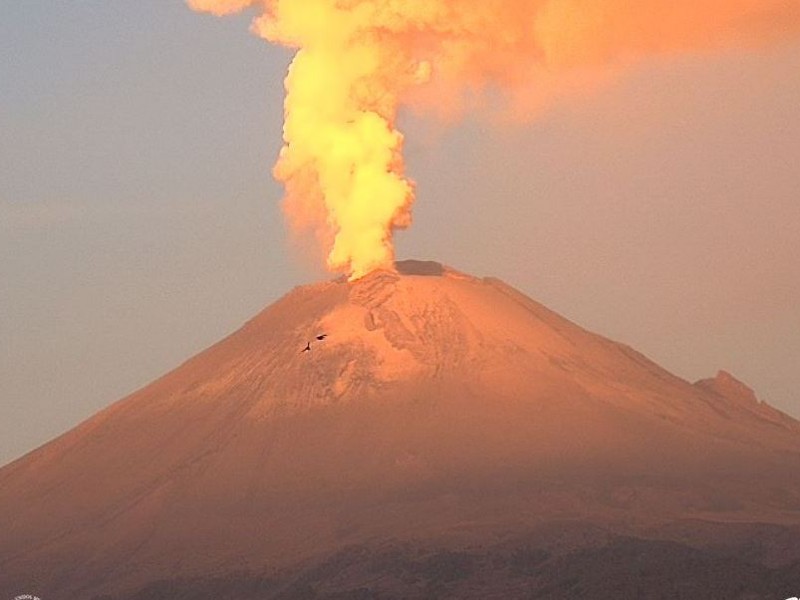 76 exhalaciones y 11 explosiones en el Popocatépetl