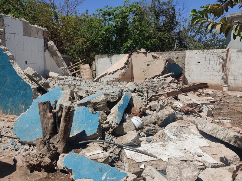 8 familias son desalojadas de sus viviendas en Guasave