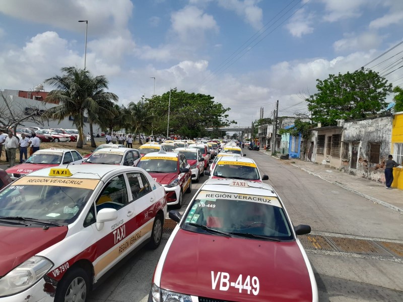 80% de taxis se han modernizado en Veracruz