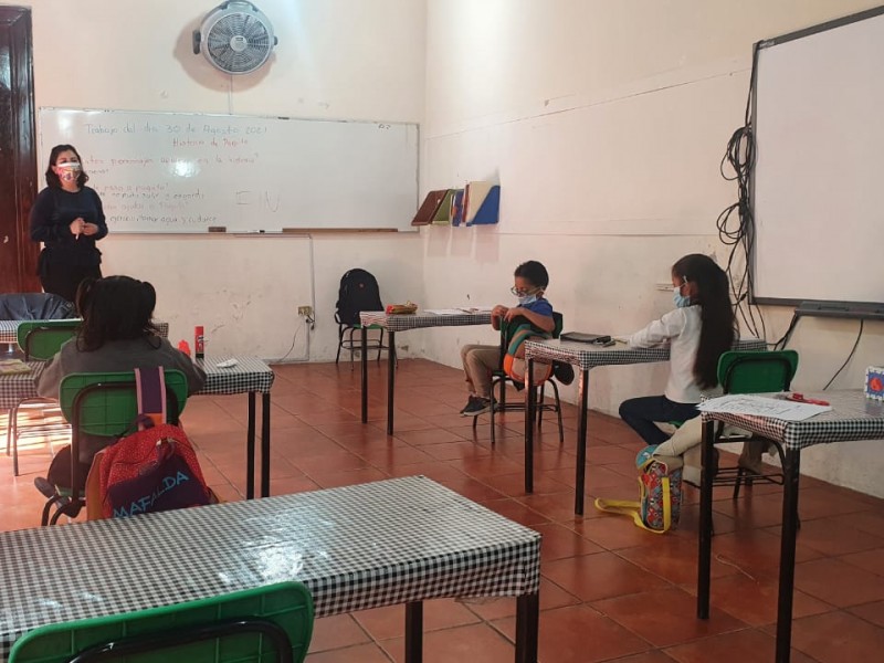 862 docentes no regresaron a las aulas por comorbilidades: SNTE