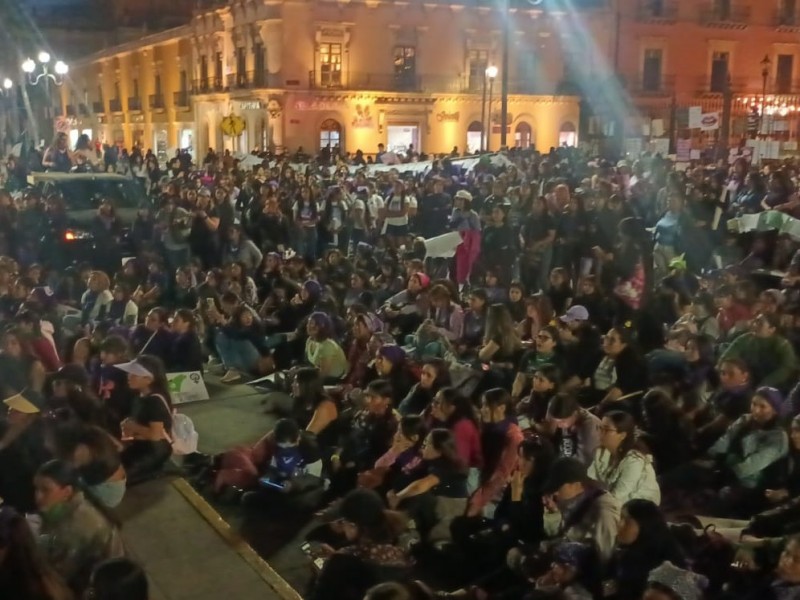 8M. La deuda social con las mujeres.