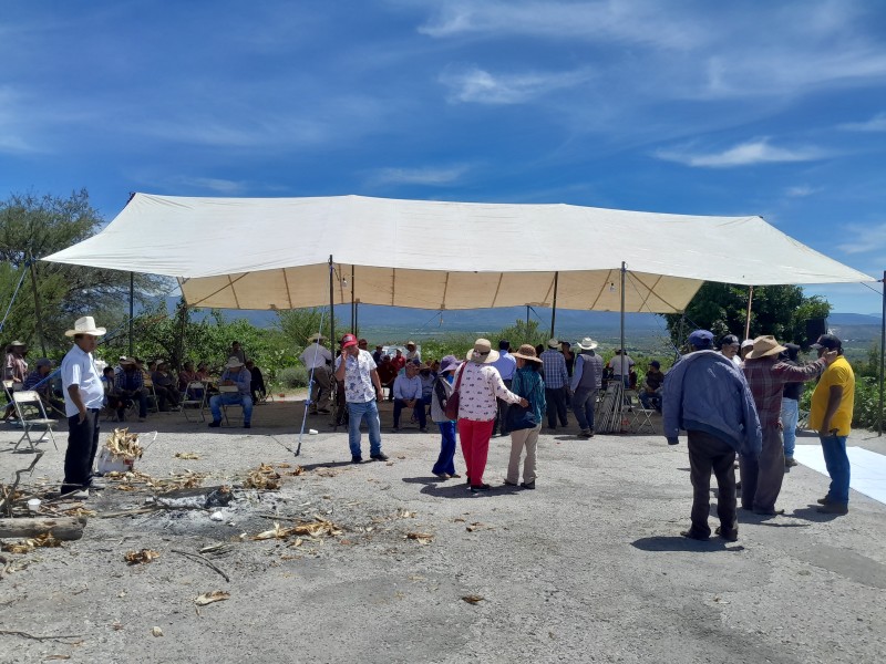 9 comunidades mantienen 4 bloqueos Cacaloapan- Tlacotepec: 