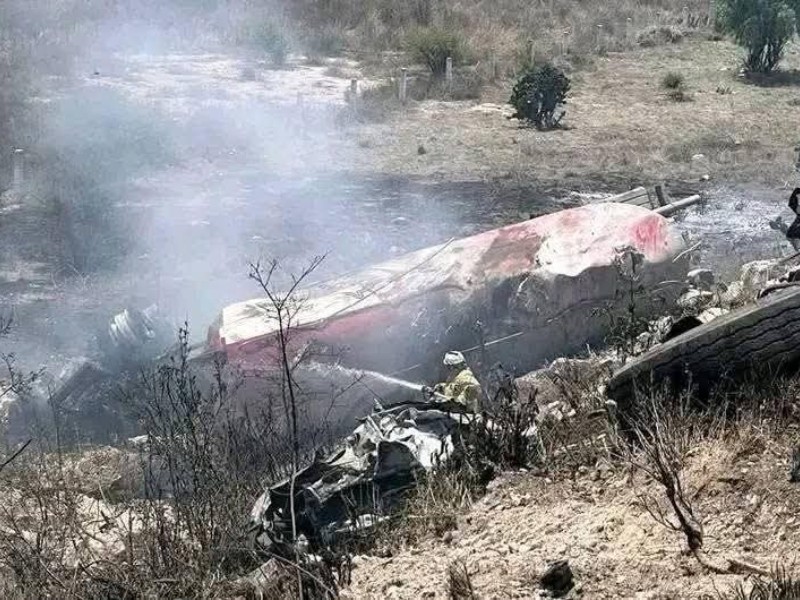 9 docentes entre las víctimas del accidente en Cuacnopalan-Oaxaca