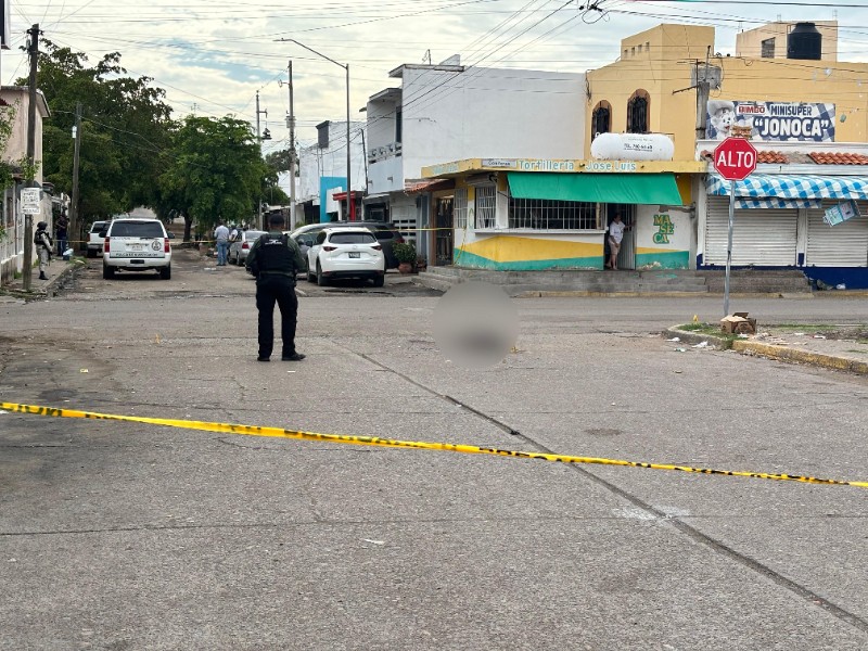 A balazos acribillan a un joven en el sector Barrancos en Culiacán