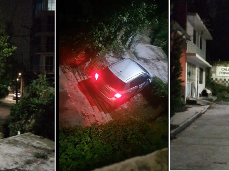 A bordo de auto, conductor baja escalinatas en la colonia Burócratas