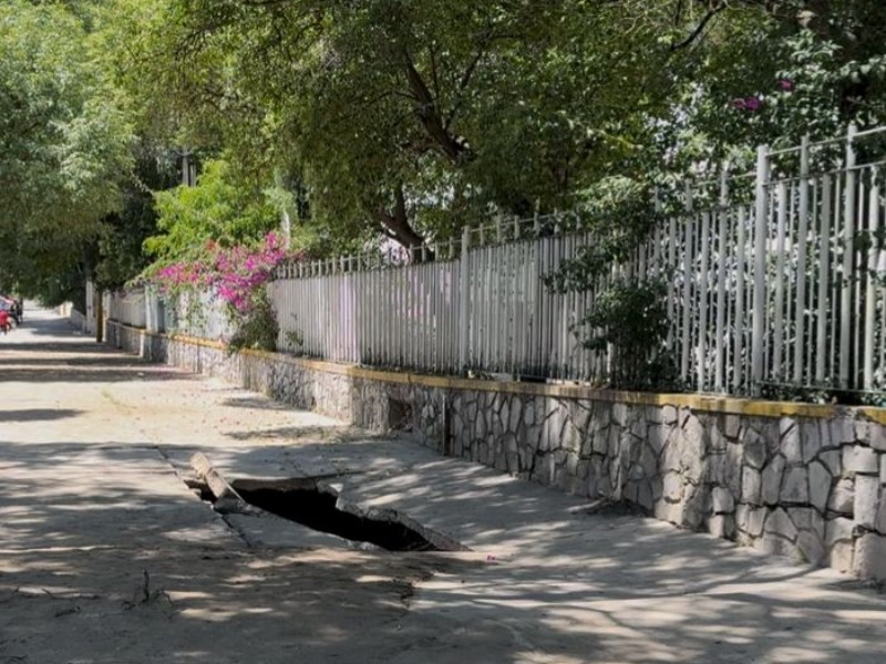 A días del regreso a clases socavón del CENHCH no es atendido