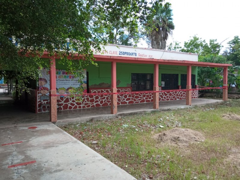 A punto de colapsar techos en Primaria Niños Héroes