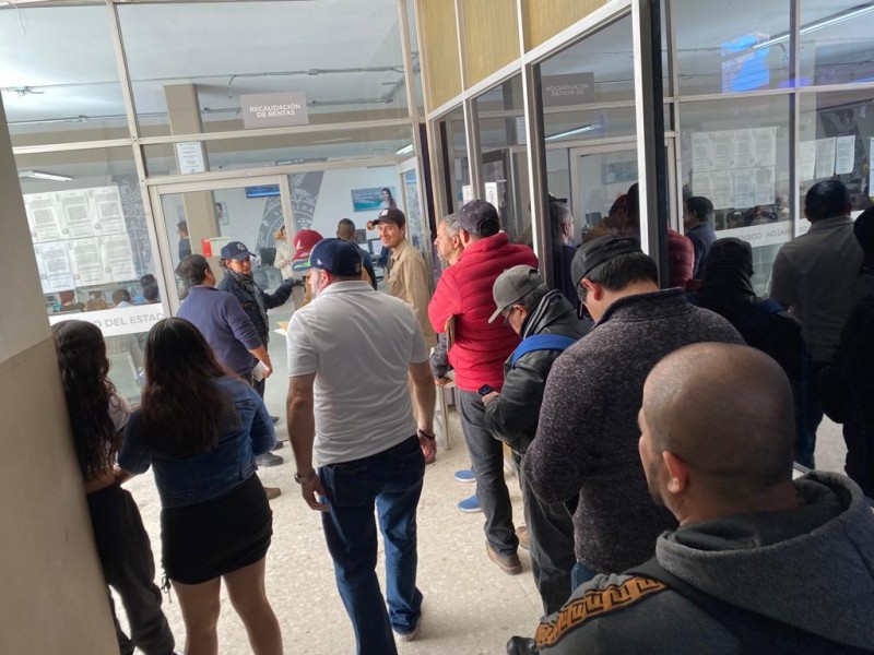 A reventar oficinas de Recaudación de Rentas en Los Mochis