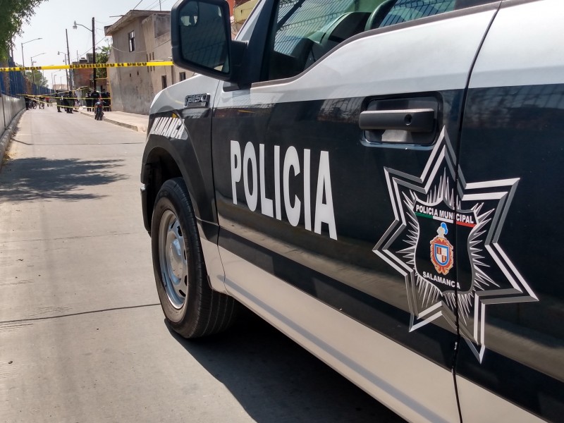 A tiros asesinan a joven en tienda en calle Allende