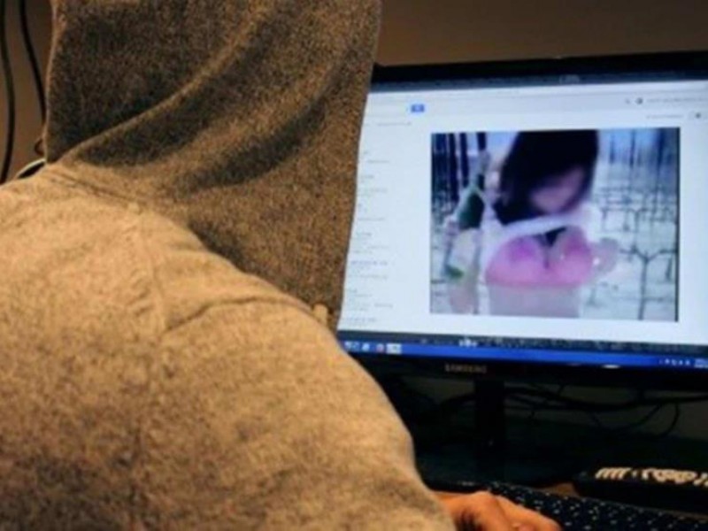 A través de redes sociales reclutan a mujeres para pornografía