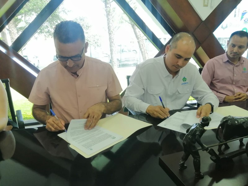 AARFS firma convenio con CONALEP para impulsar nuevas carreras