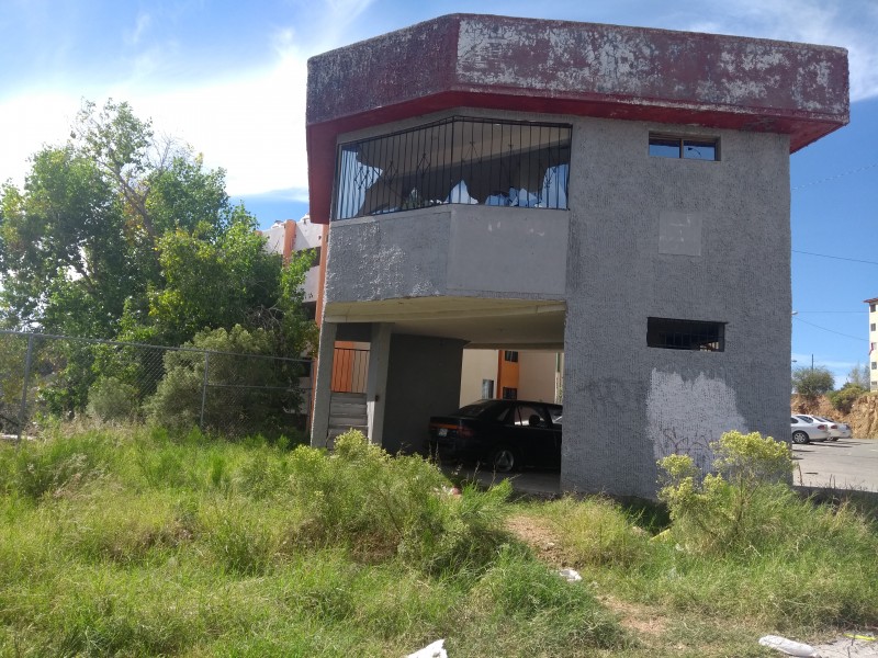 abandonadas casetas de policía en colonias