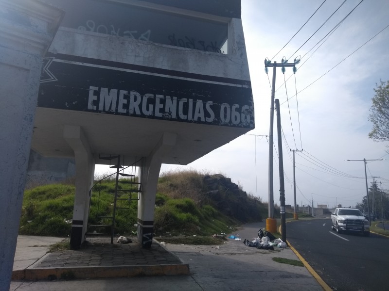 Abandonado, módulo de policías en Toluca