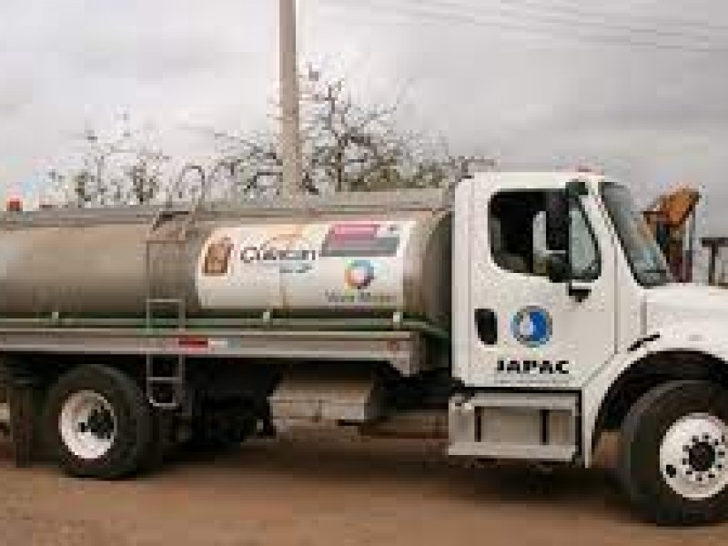 Abastecen de agua a 14 municipios de Sinaloa mediante pipas