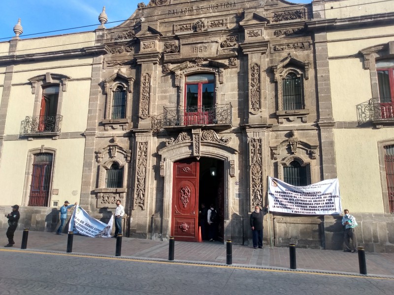 Abogados exigen apertura de Juzgados