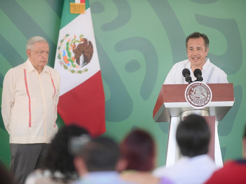 Abrazos no balazos si funciona asegura gobernador de Veracruz