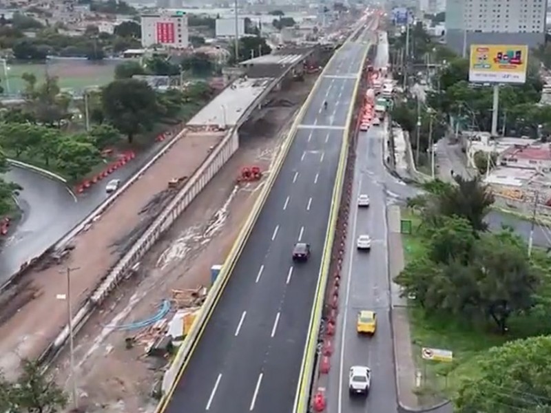 Abre puente de la obrera en Paseo 5 de febrero