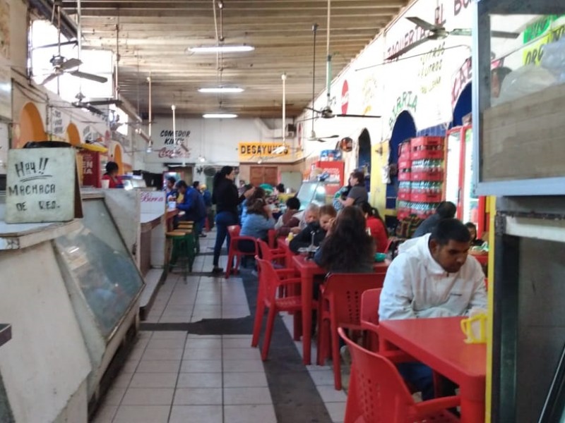 Abren carnicería y restaurantes en Mercado Municipal