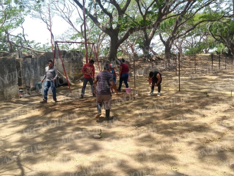 Abren Escuela Campesina en Juchitán