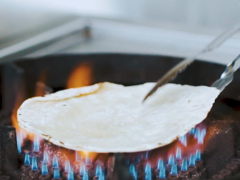 Abren línea para denunciar venta de tortilla de mala calidad