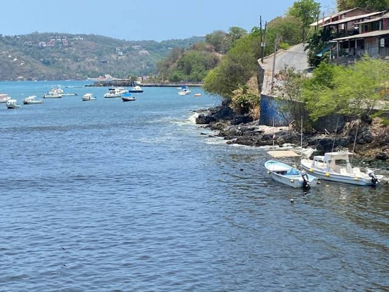 Abren puerto a la navegación en Zihuatanejo