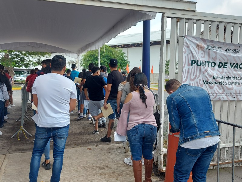 Abren registro para cuatro campañas de vacunación; cierra CUCEI