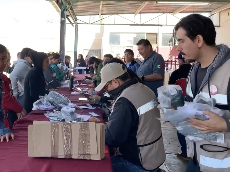 Abren registro para tallas de los uniformes escolares