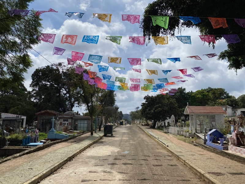 ¿Abrirán panteones de Xalapa en Día de Muertos?