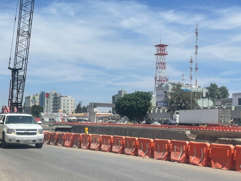 Abrirán puente a desnivel en 5 de febrero dirección CDMX