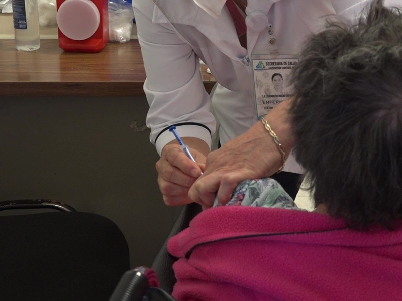 Abuelitos de zonas rurales son vacunados contra el Covid