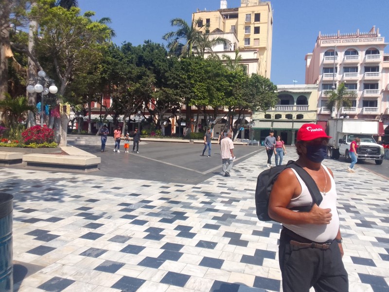 Abuelitos realizarán recorridos turísticos en centro de Veracruz