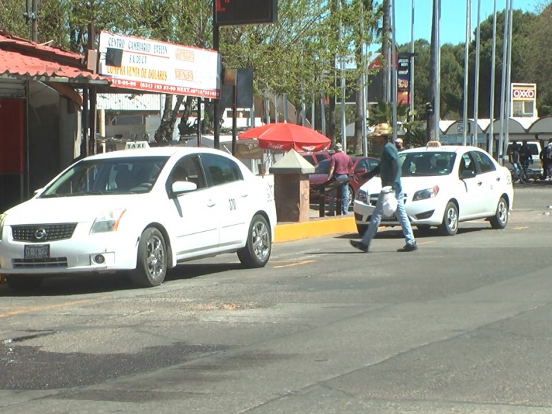 Acatan taxistas indicaciones de prevención de la secretaria de salud.