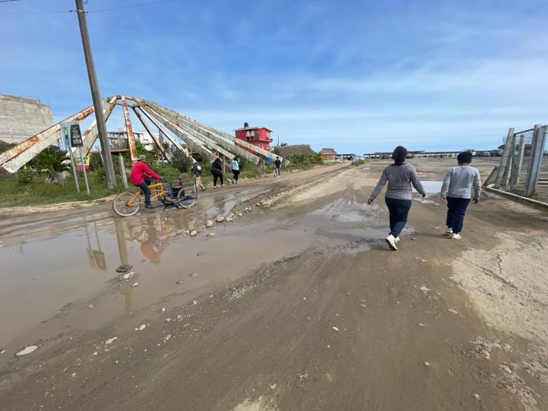 Accesos a playas de Tuxpan urgentes de reparar
