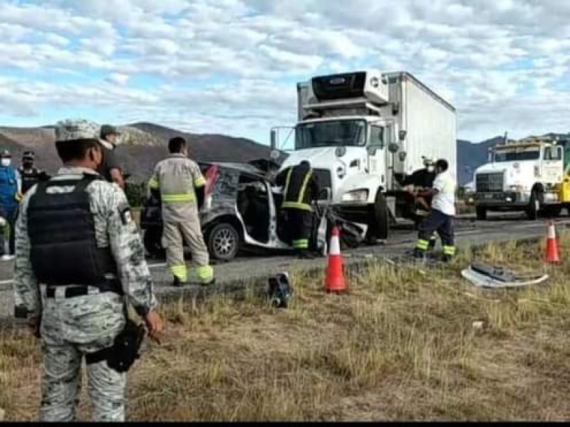 Accidente automovilístico deja un muerto sobre el tramo Mixtequilla-Tehuantepec