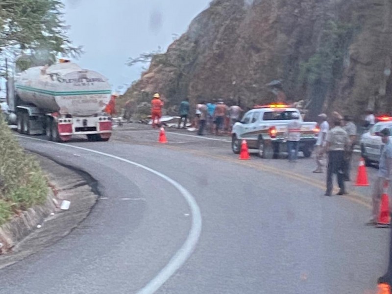 Accidente carretero cierra circulación en Arriaga Chiapas