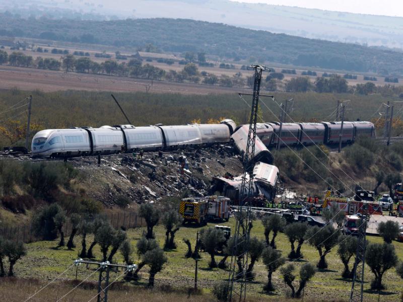 Tragedia en España: choque de trenes en Toledo deja decenas de muertos