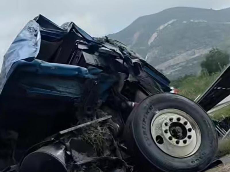 Accidente de tres vehículos provoca tráfico lento en Arco Norte