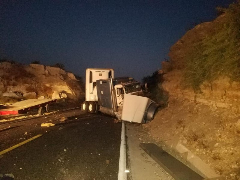 Accidente en carretera La Paz - Cd. Constitución